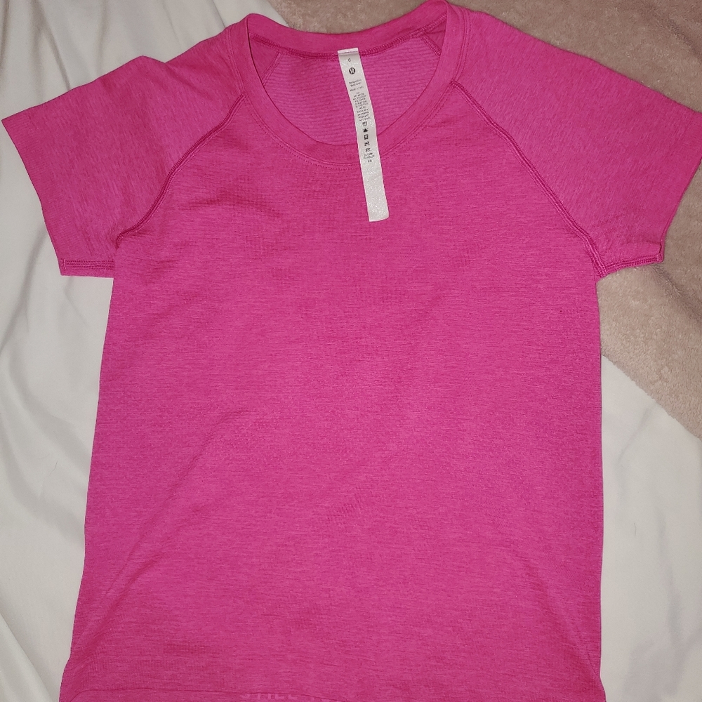 NWOT Lululemon Swiftly tech race length t-shirt